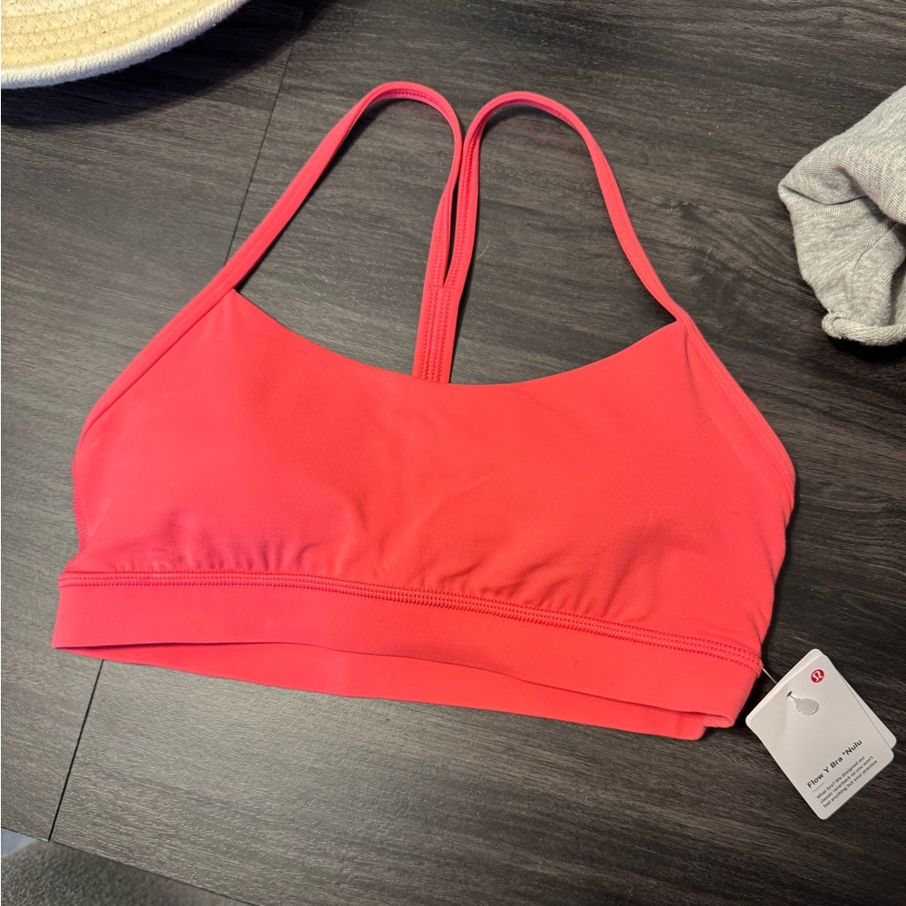 New with tags Lulu flow Y bra!!!